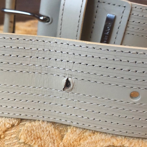 Calvin Klein cream leather belt - Picture 4 of 5